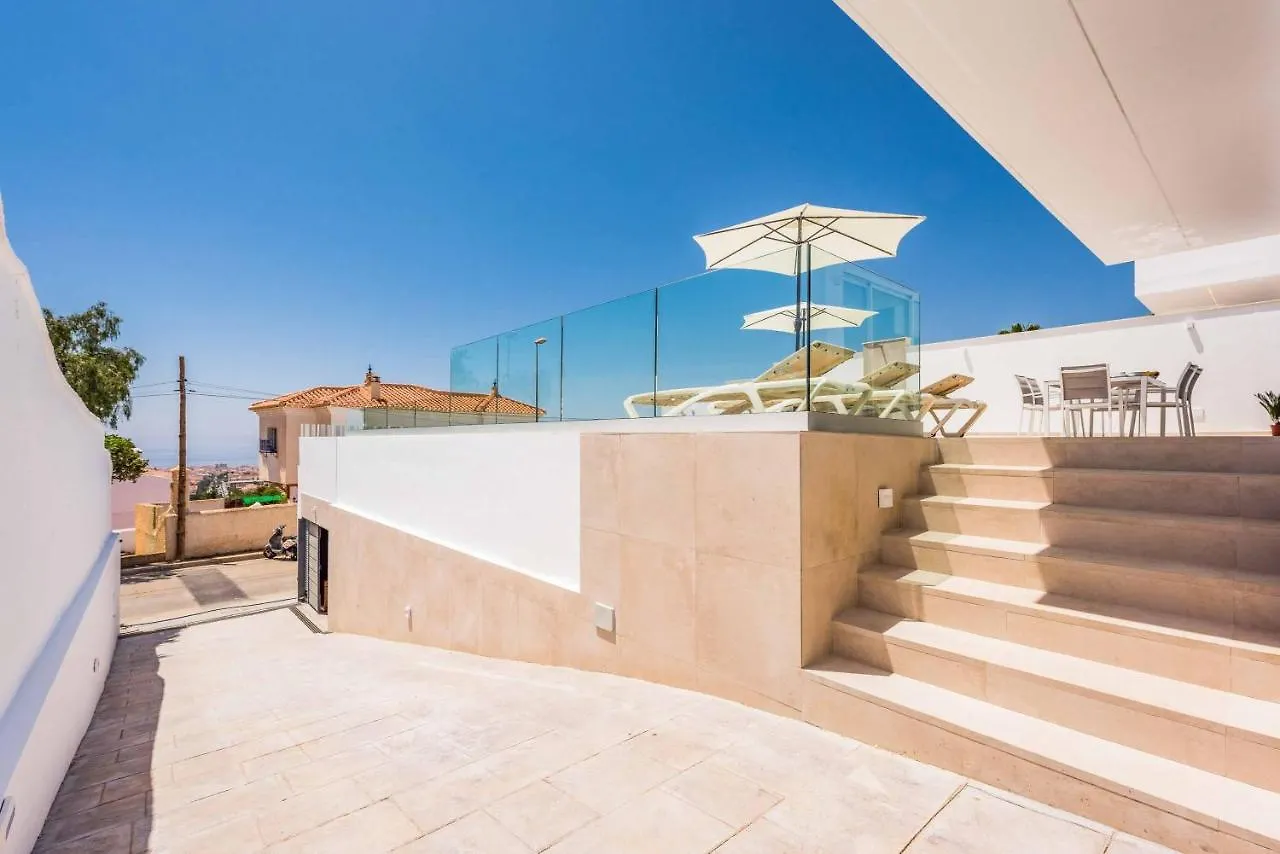 Villa Felix Dos نيرخا