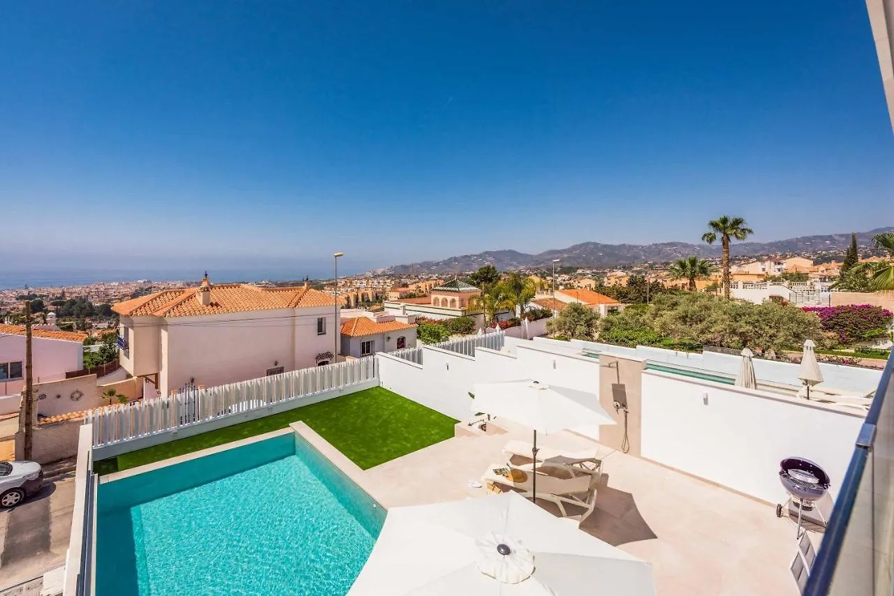 Villa Felix Dos نيرخا 0*,  إسبانيا
